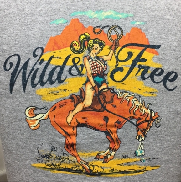 Northern Outpost Wild & Free Tee - Picture 3 of 3